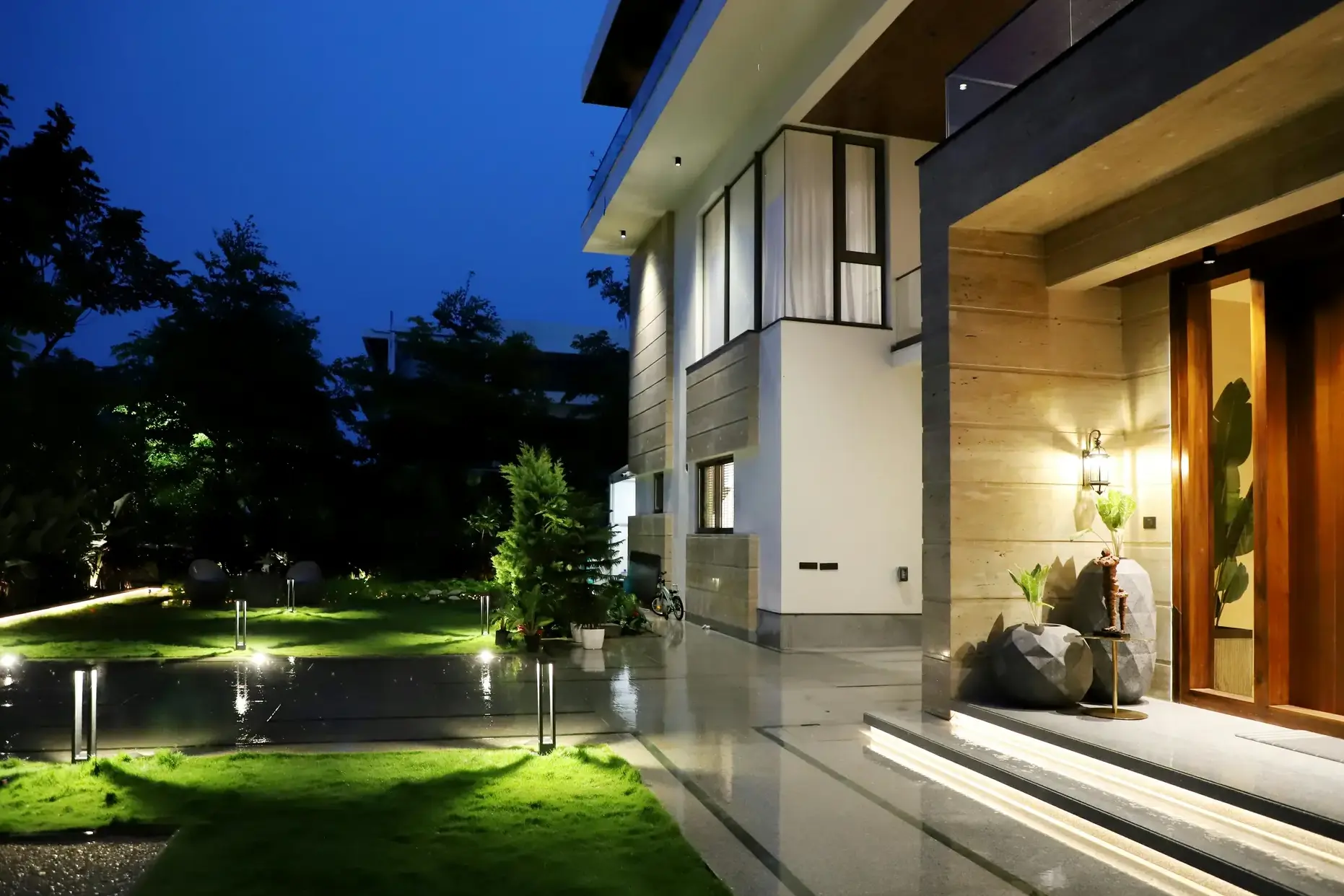 Exterior of an Atlanta luxury estate at twilight