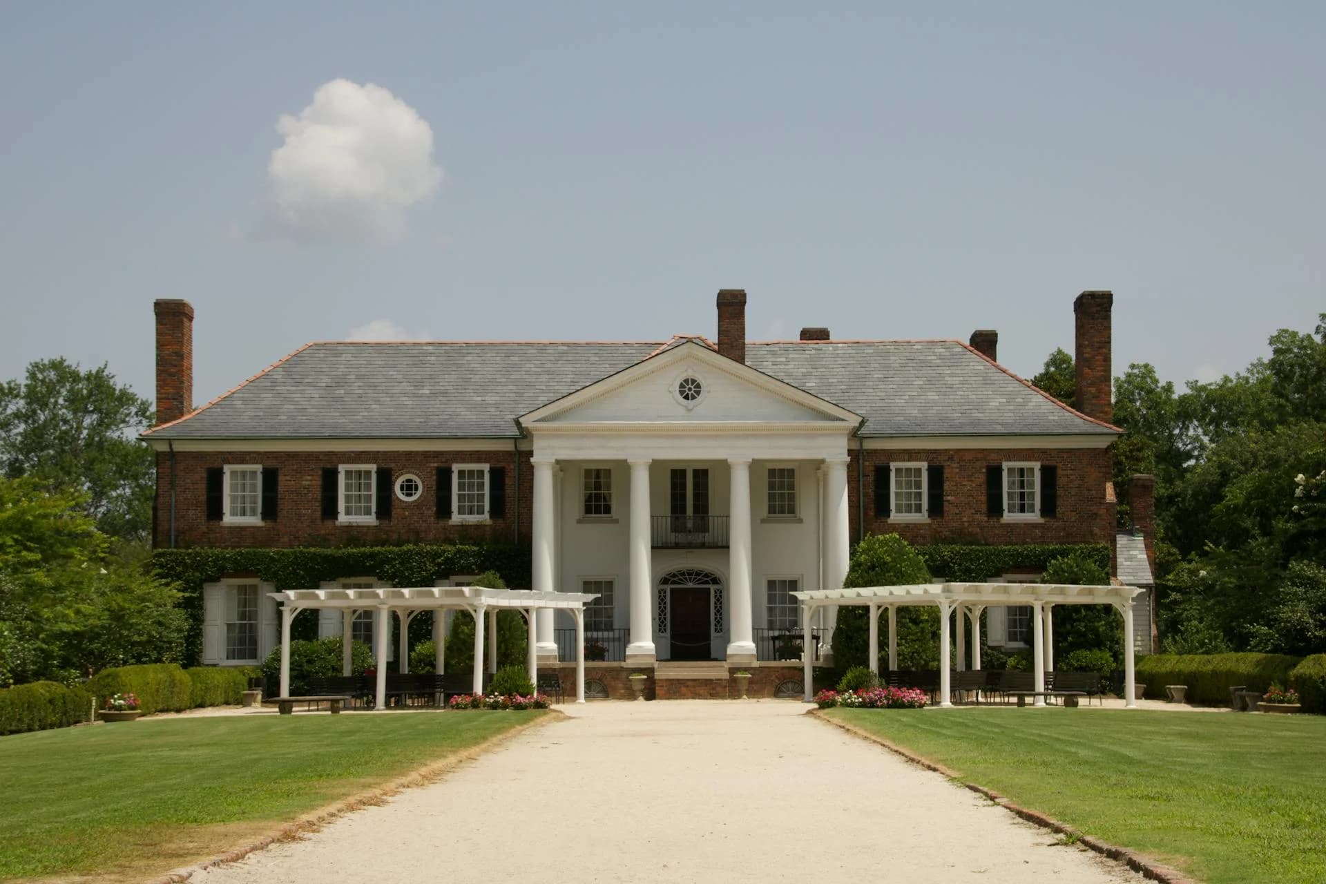 Pre-Inspection vs Buyer Inspection: Which Strategy Works for Atlanta Luxury Sellers