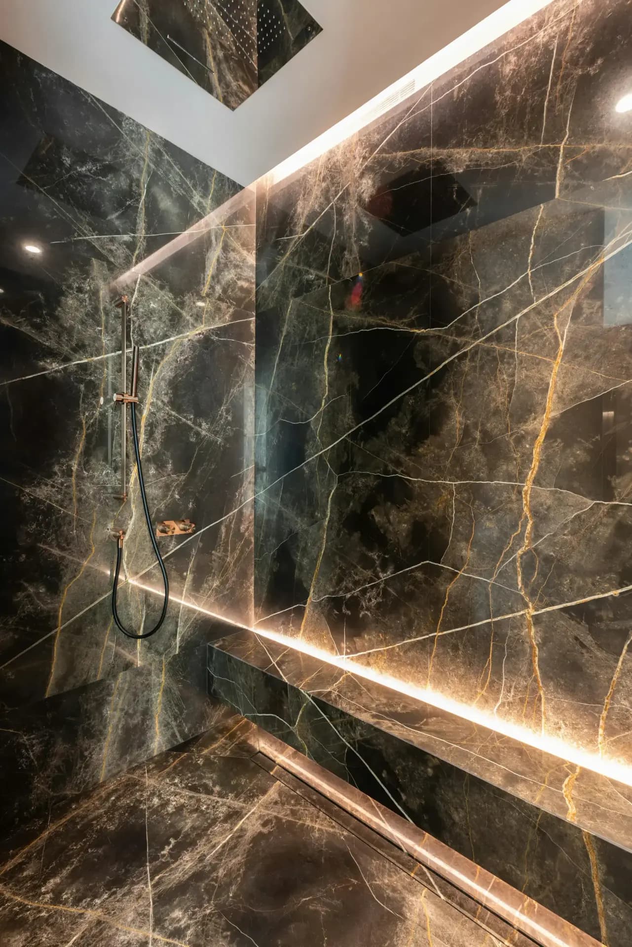 Luxury home under construction in Atlanta - how to hire a luxury home contractor